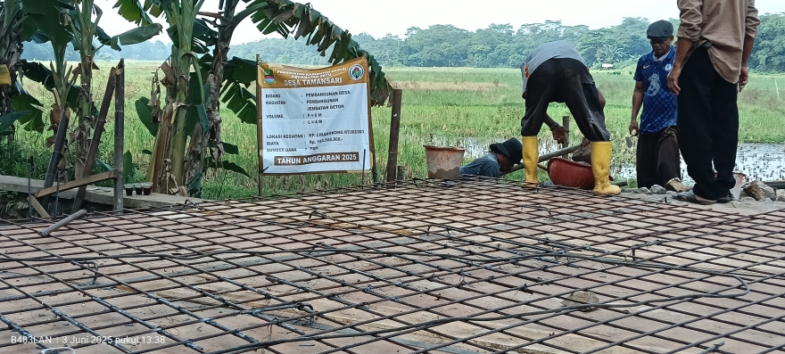 Progres Pekerjaan Jambatan Cirangkong - Balekambang sudah 75%