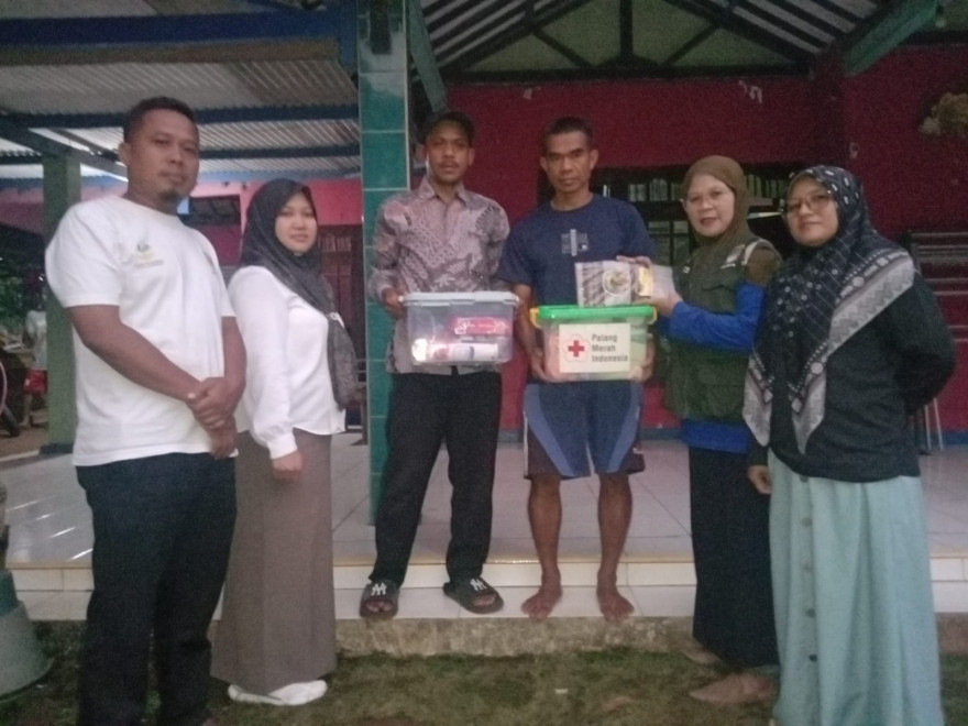 Pemerintah Desa Tamansari Salurkan Bantuan Sosial untuk Warga Terdampak Angin Kencang Desa Tamansari, 6 Agustus 2025 